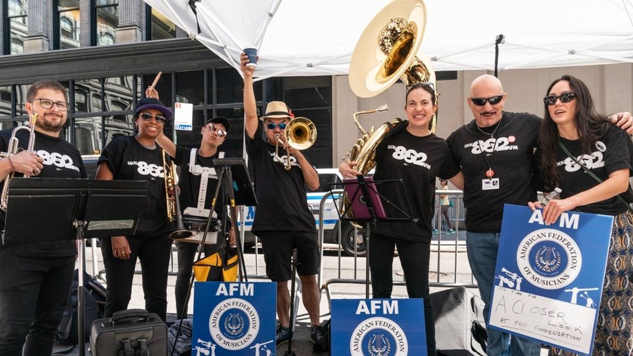 AFM pickets with SAG and WGA