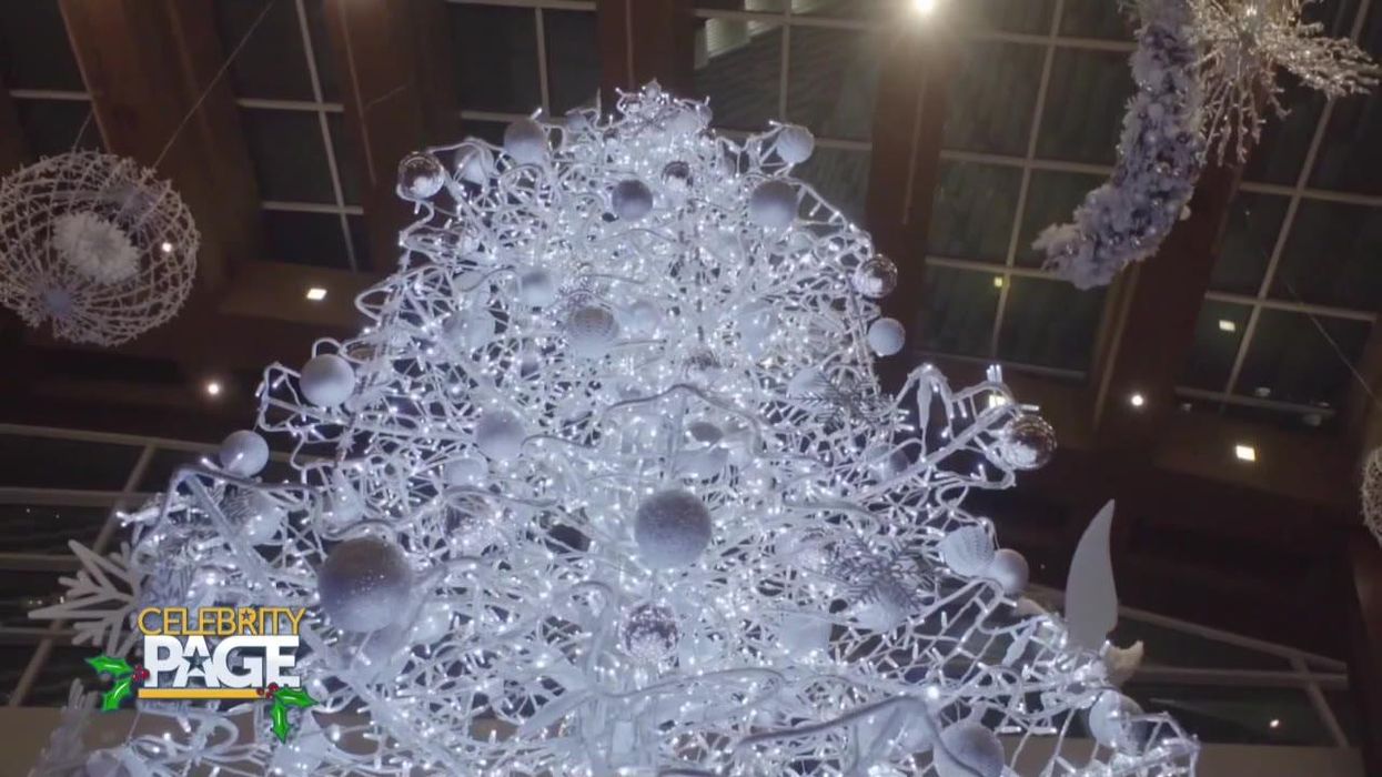 Las Vegas Resorts Deck Out Properties With Holiday Cheer