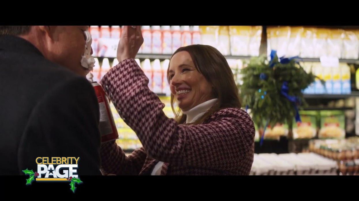 'Christmas vs. The Walters' Kicks Off The Holidays With Humor