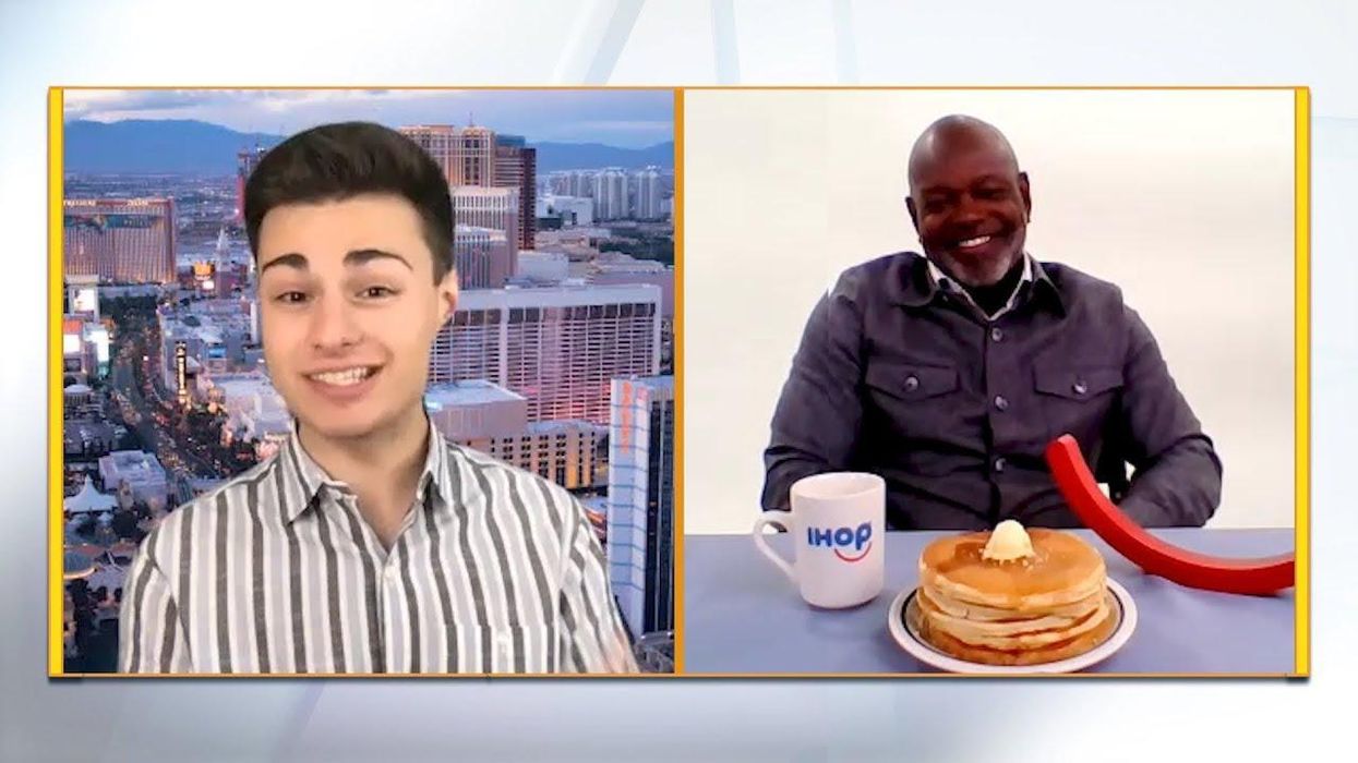 Emmitt Smith Talks NFL Draft In Las Vegas & Upcoming Restaurant