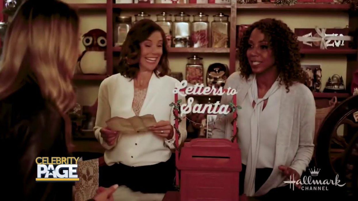 Holly Robinson Peete Stars & Produces New Hallmark Christmas Movies
