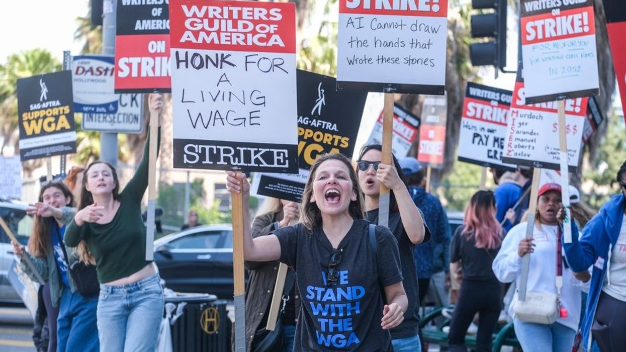 Hollywood Studios Make AI Concessions in New Offer to Writers