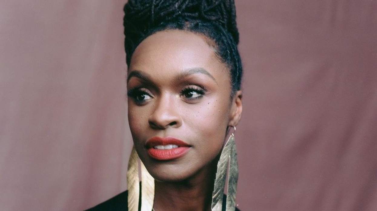 How Mama Glow Founder Latham Thomas Is Helping Women Reclaim Their Power