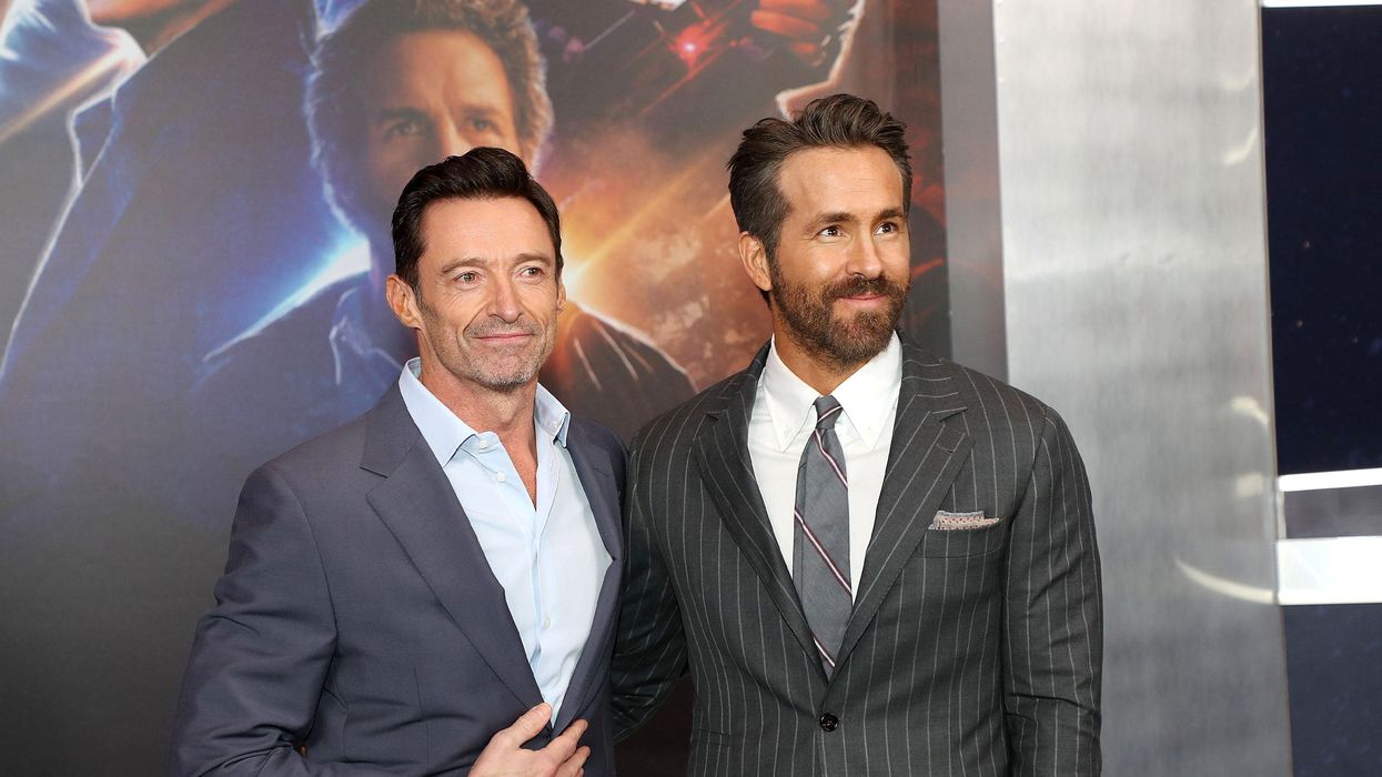 Hugh Jackman (L). Ryan Reynolds