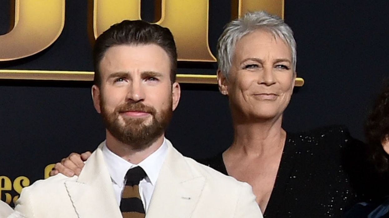 Jamie Lee Curtis Responds Hilariously To Chris Evans’ Nude Photo