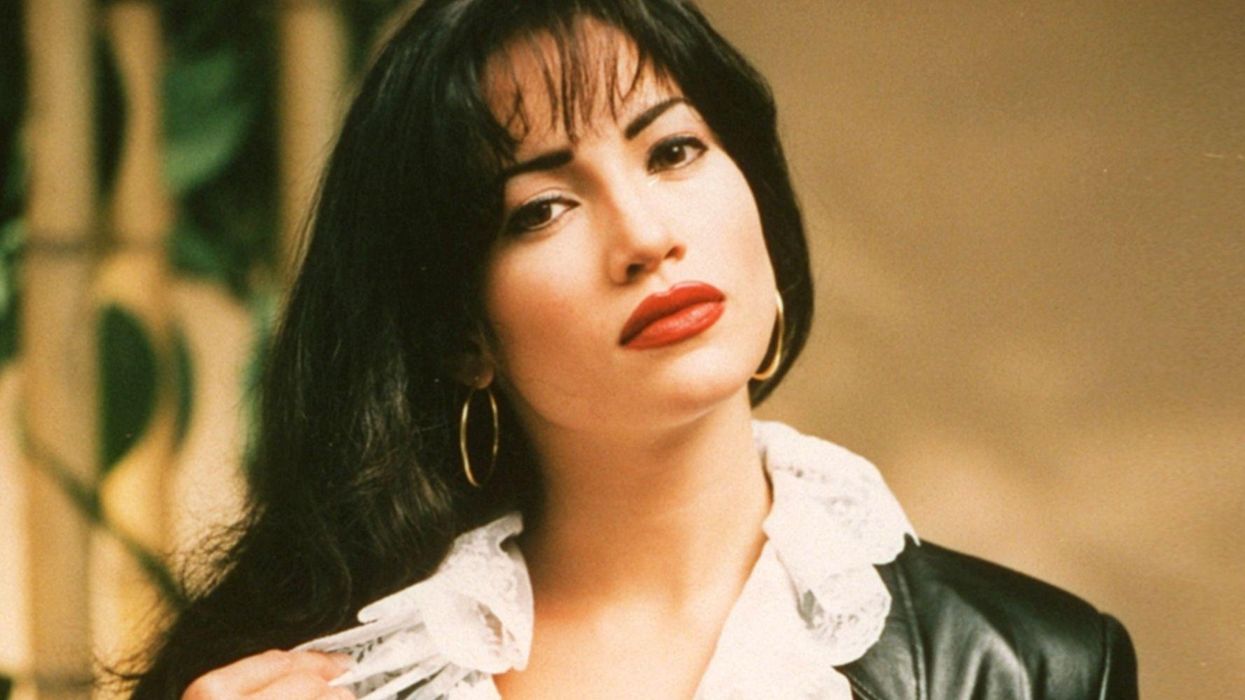 Jennifer Lopez Celebrates 'Selena's' 25th Anniversary