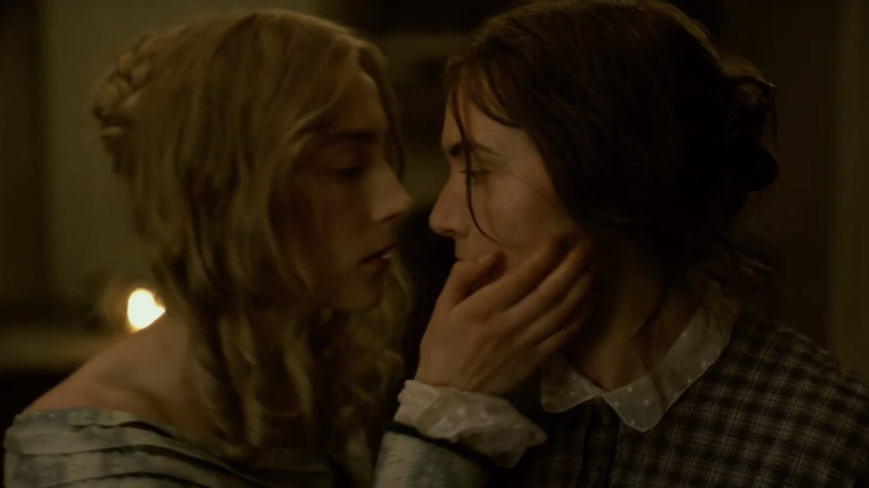 Kate Winslet and Saoirse Ronan Fall In Love In New Trailer For 'Ammonite'