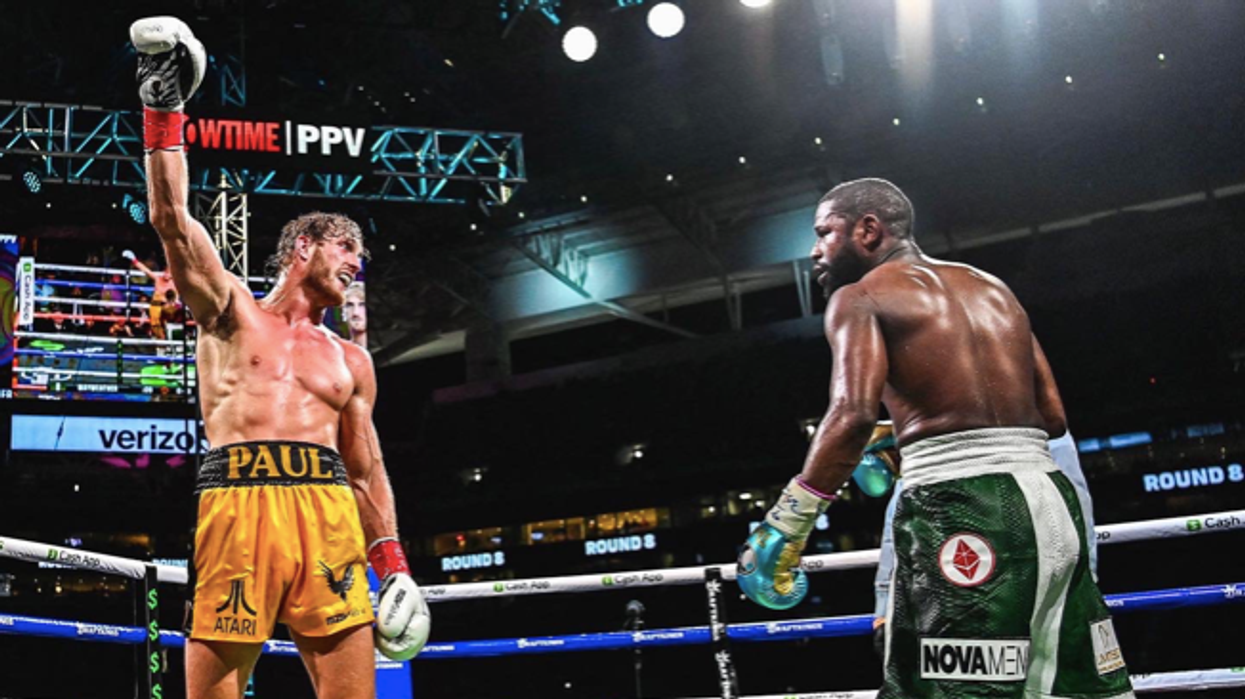 Celebs React To Floyd Mayweather vs. Logan Paul