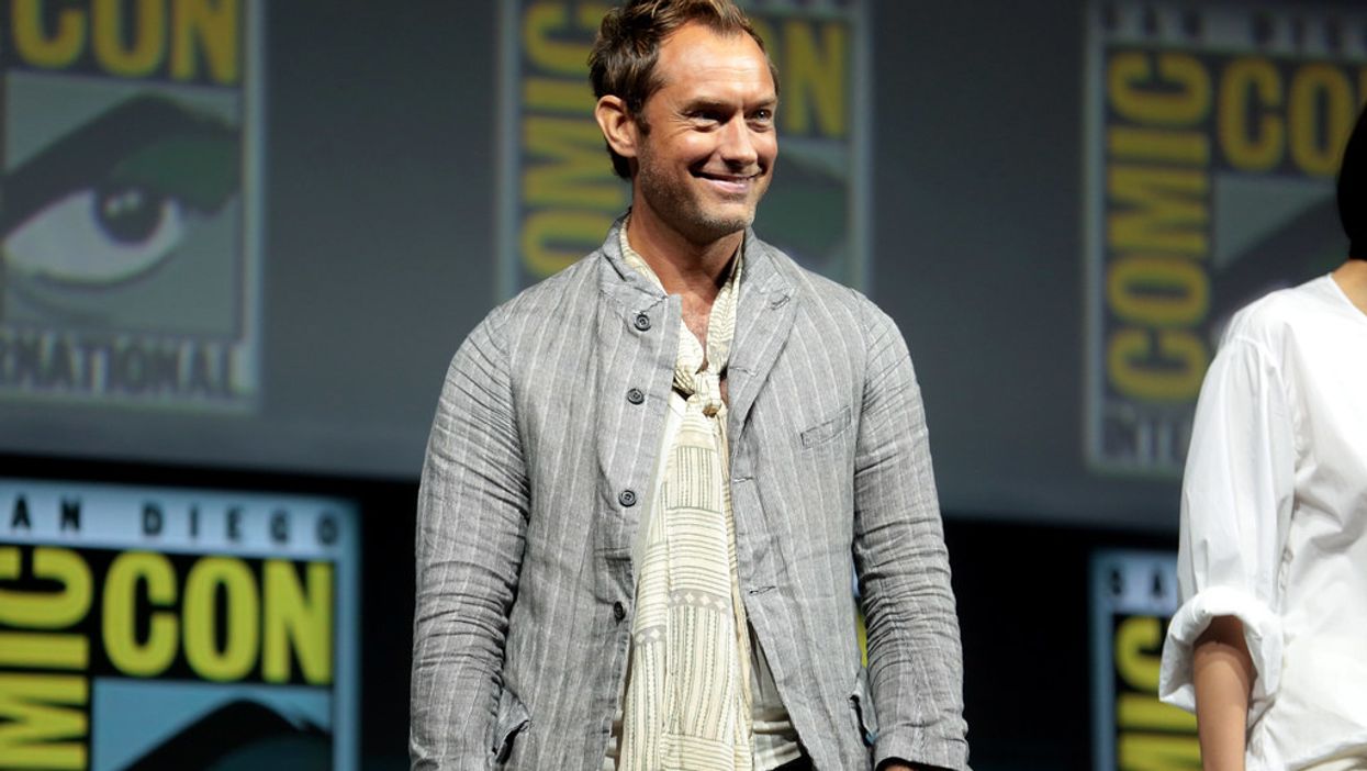 Jude Law In Talks Play Captain Hook in Disney's New Live-Action Peter Pan Film