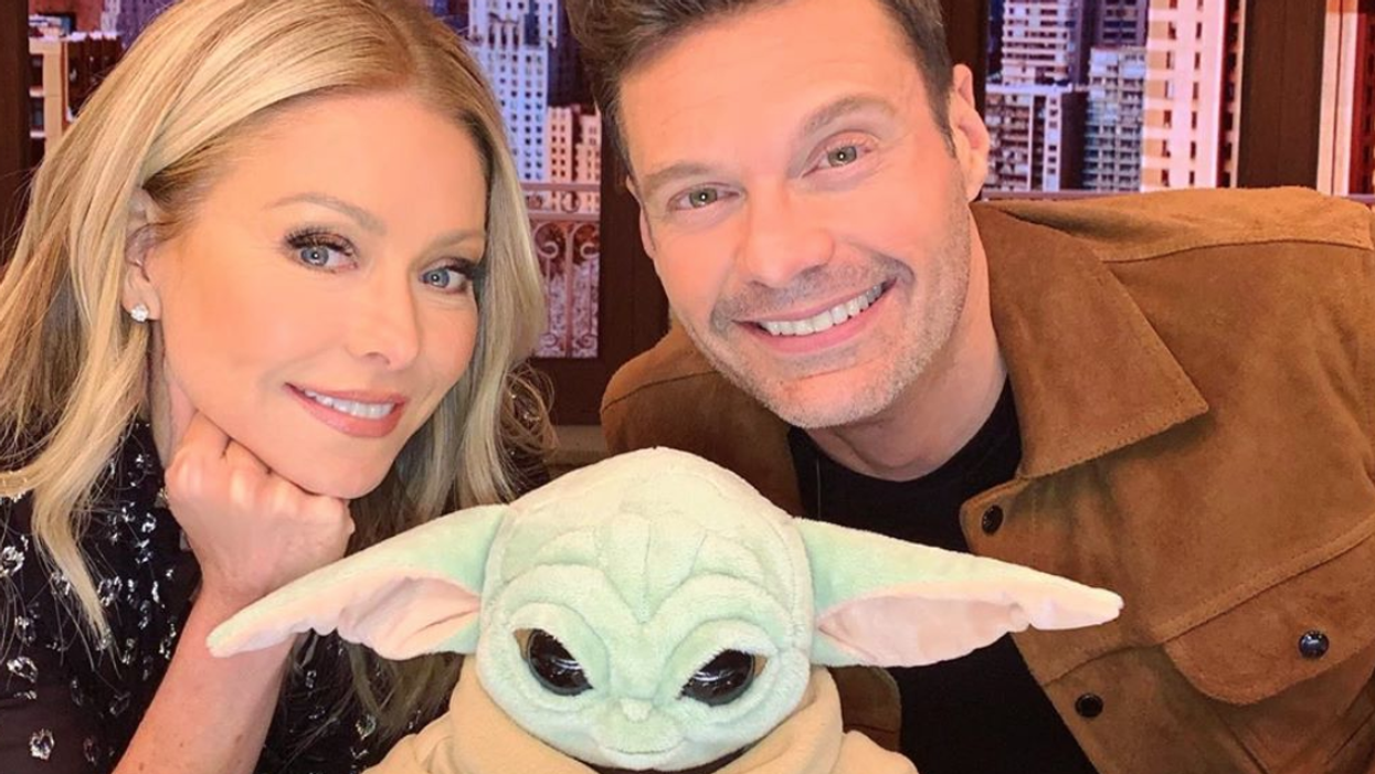 Kelly Ripa, Ryan Seacrest, Wayne Brady And More To Present At The 47th Daytime Emmy Awards