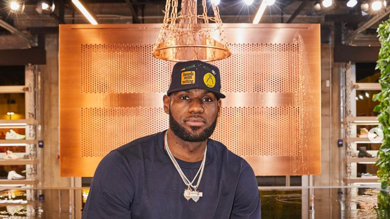 Celebrity Birthdays For December 30th!