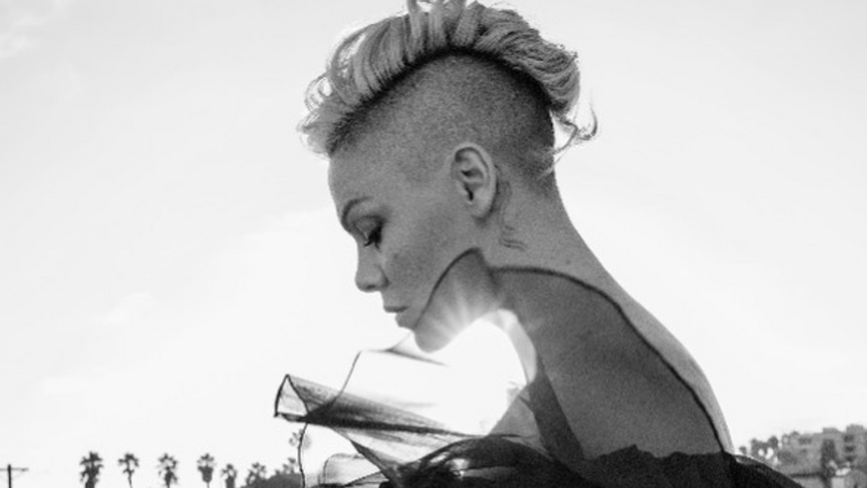 P!nk Stands With Norwegian Beach Handball Team