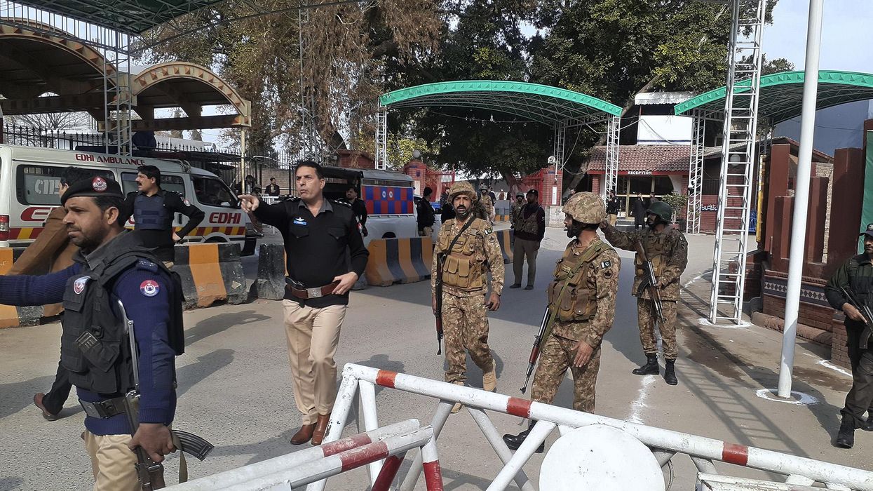Pakistan mosque blast