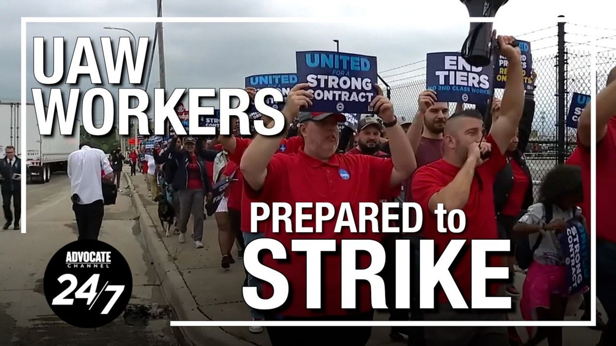 Friday's Top Stories: Queen Elizabeth, American Trapped, Preparing to Strike, G20 Summit