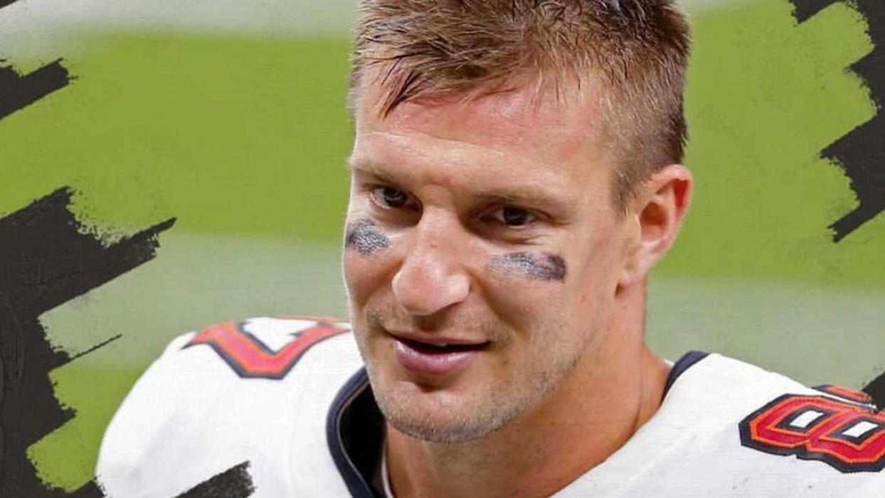 Rob Gronkowski Opens Up About Former Teammate Aaron Hernandez