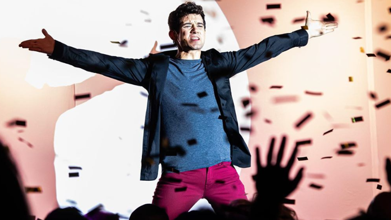 Las Vegas Magician Goes Viral With Mind-Bending Trick!